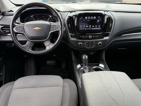 Used 2019 Chevrolet Traverse LT image 32