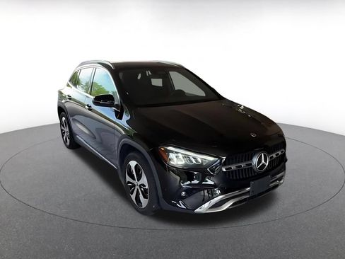 Used 2025 Mercedes-Benz GLA 250 image 3