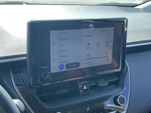 Used 2024 Toyota Corolla LE image 5