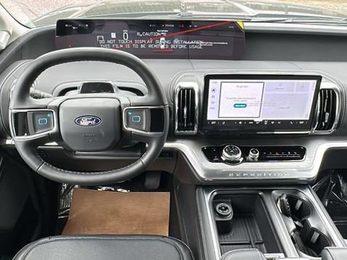 New 2026 Ford Expedition Platinum w/ Driver's Package AWD/4WD image 22