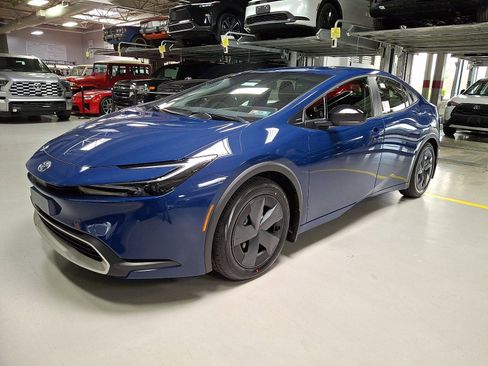 New 2026 Toyota Prius Plug-In Hybrid image 2