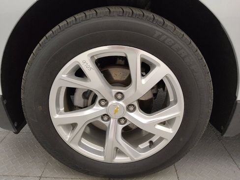 Used 2020 Chevrolet Equinox LT FWD image 31