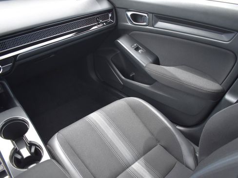 Used 2025 Honda Civic Sport image 18