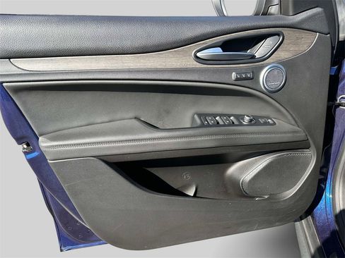 Used 2019 Alfa Romeo Stelvio Ti image 18