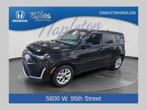 Used 2025 Kia Soul LX w/ LX Technology Package FWD image 1