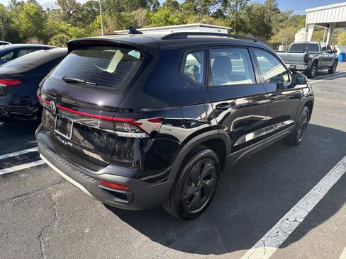 Used 2025 Volkswagen Taos S image 4