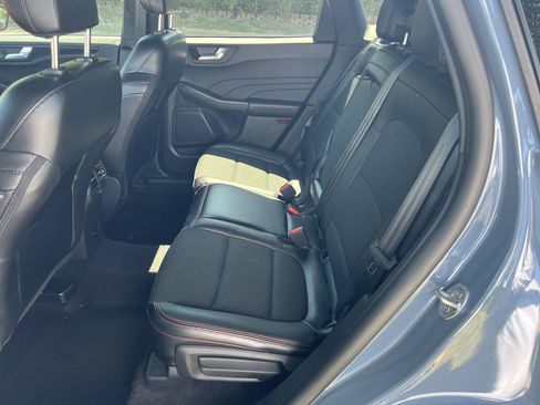 Used 2025 Ford Escape ST-Line w/ Tech Pack #1 FWD image 9