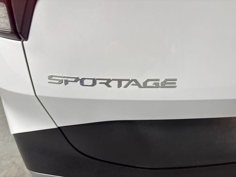 Used 2023 Kia Sportage EX image 41