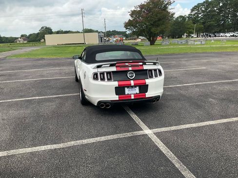 Used 2013 Ford Mustang GT Premium RWD image 13