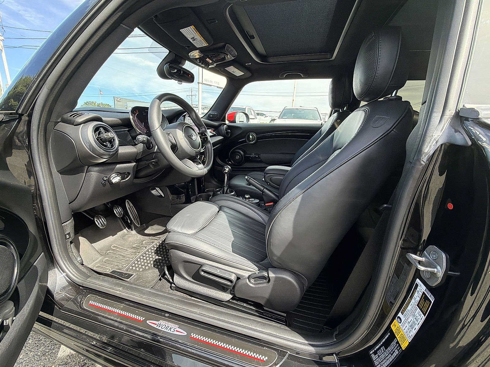 Used 2022 MINI Cooper John Cooper Works FWD image 10
