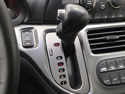 Used 2005 Honda Odyssey Touring image 37