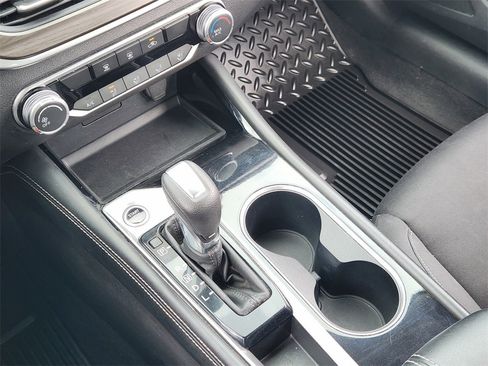 Used 2023 Nissan Altima 2.5 SV image 16