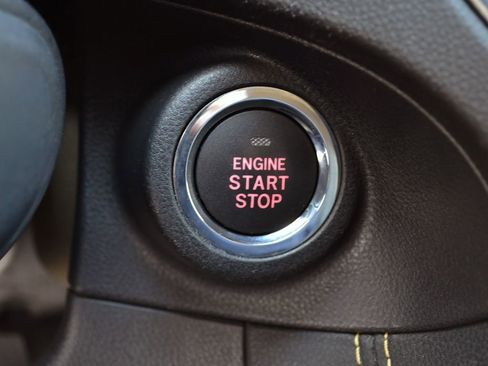 Used 2021 Subaru Crosstrek 2.5i Sport w/ Moonroof Package AWD/4WD image 14