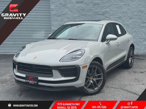 Used 2023 Porsche Macan AWD/4WD image 1
