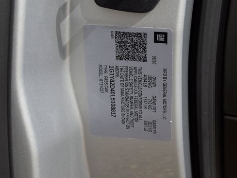 Used 2020 Chevrolet Corvette Stingray Premium Cpe w/ 3LT Preferred Equipment Group RWD image 26
