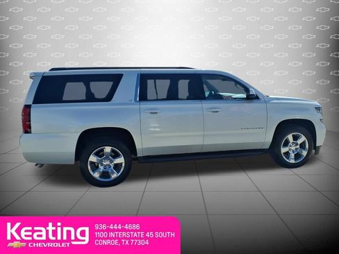 Used 2015 Chevrolet Suburban LT RWD image 4