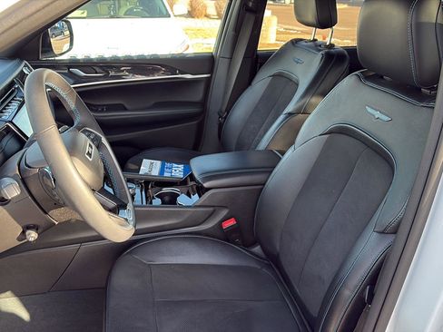 Used 2023 Jeep Grand Cherokee Trailhawk w/ Advanced Protech Group II image 7