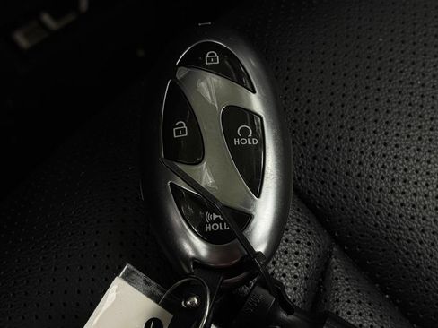 Certified 2024 Hyundai Elantra Limited FWD image 34