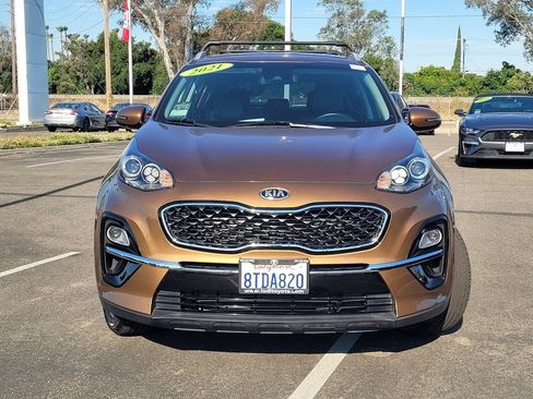 Used 2021 Kia Sportage EX FWD image 2