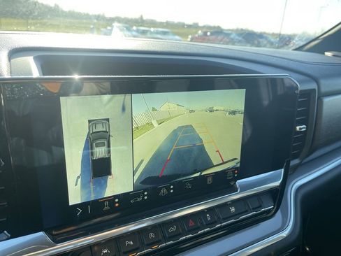 Used 2024 Chevrolet Silverado 1500 High Country w/ High Country Premium Package image 28