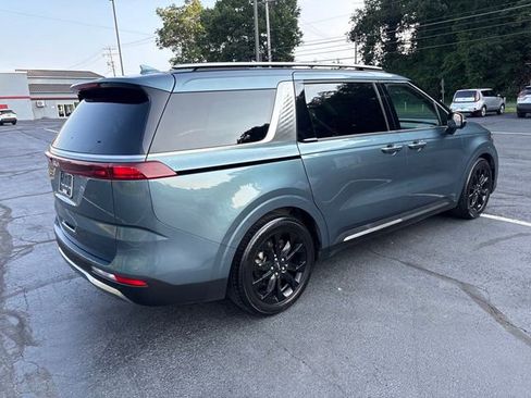 Used 2023 Kia Carnival SX image 5
