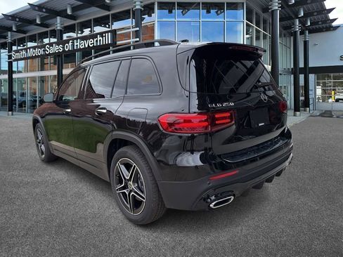 New 2026 Mercedes-Benz GLB 250 4MATIC image 6