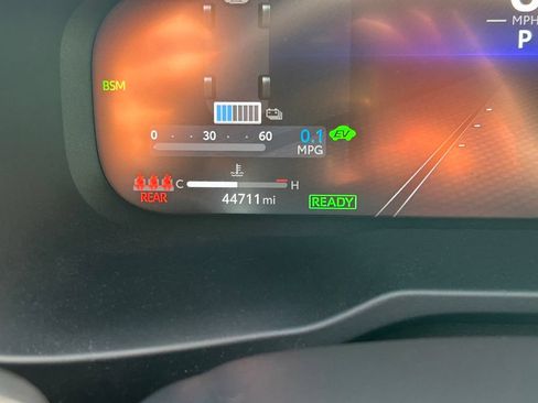 Used 2023 Toyota RAV4 XSE AWD/4WD image 38