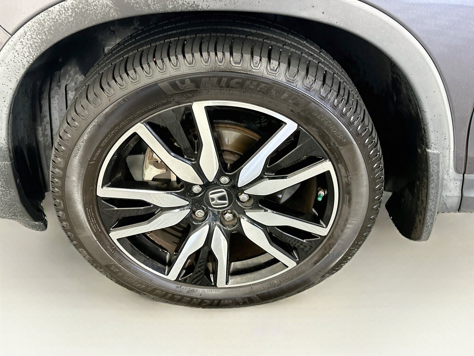 Used 2019 Honda Pilot Touring image 11