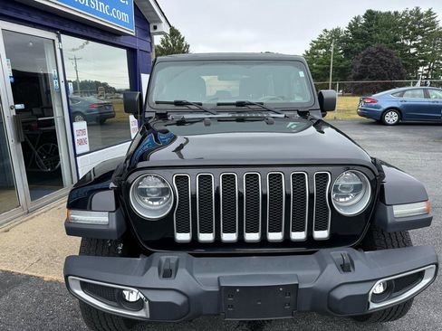Used 2020 Jeep Wrangler Unlimited Sahara w/ Safety Group AWD/4WD image 4