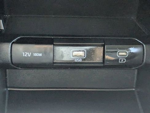 Certified 2025 Kia Telluride LX FWD image 29