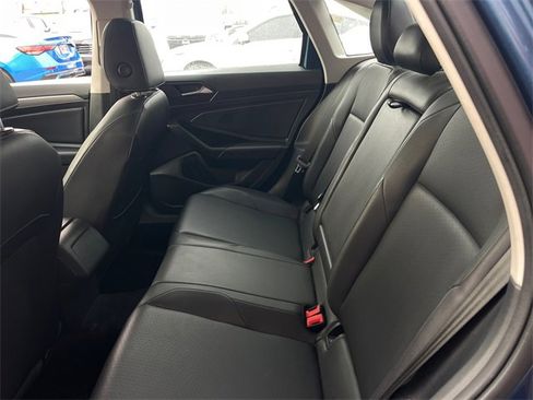 Used 2020 Volkswagen Jetta SE image 20