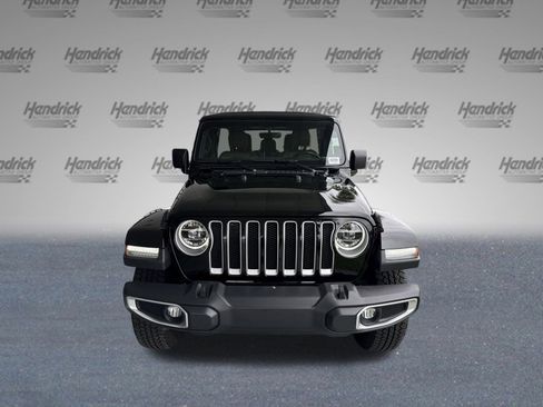 Used 2020 Jeep Wrangler Unlimited Sahara image 3
