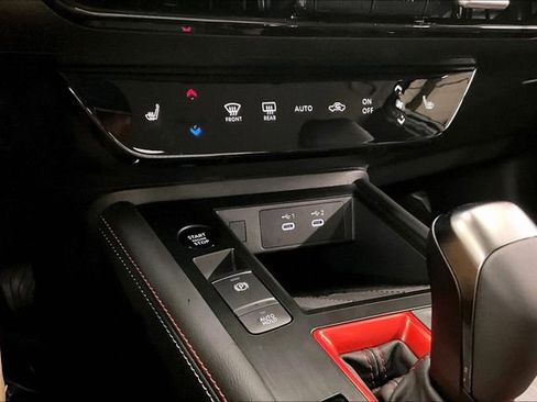 New 2026 Nissan Kicks SR w/ Cold Weather Package FWD image 26
