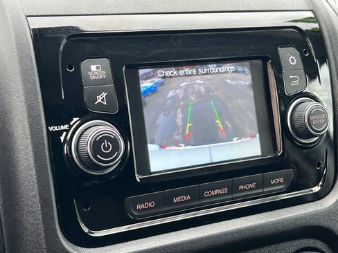 Used 2019 RAM ProMaster 1500 w/ Interior Convenience Group image 17