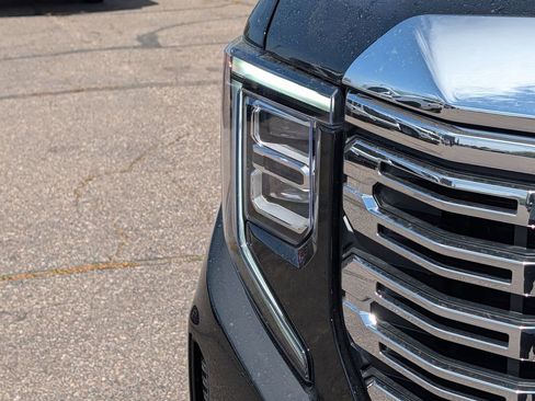 New 2026 GMC Sierra 1500 Denali w/ Denali Reserve Package AWD/4WD image 4