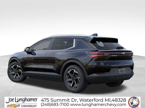 New 2026 Chevrolet Equinox EV LT FWD image 3