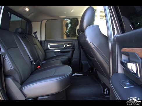 Used 2017 RAM 2500 Laramie w/ Sport Appearance Group image 19