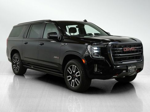 Used 2023 GMC Yukon XL AT4 w/ AT4 Premium Package image 8
