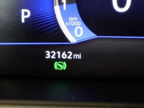 Used 2023 Volkswagen Tiguan S image 37