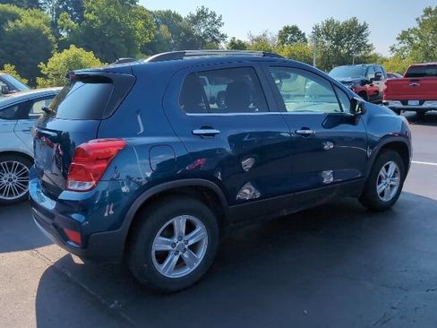 Used 2019 Chevrolet Trax LT w/ Driver Confidence Package AWD/4WD image 3