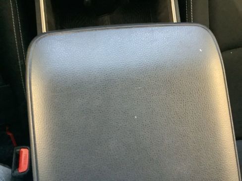 Used 2024 Toyota Tacoma TRD Off-Road image 25