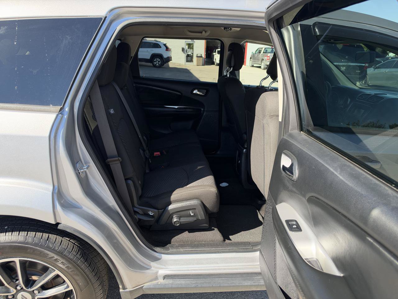 Used 2019 Dodge Journey SE w/ Connectivity Group AWD/4WD image 10