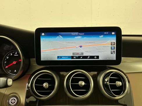 Used 2022 Mercedes-Benz GLC 300 image 10