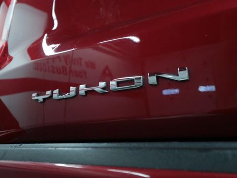 Used 2023 GMC Yukon XL Denali image 32
