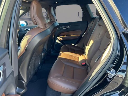 Used 2023 Volvo XC60 B5 Plus w/ Climate Package image 11