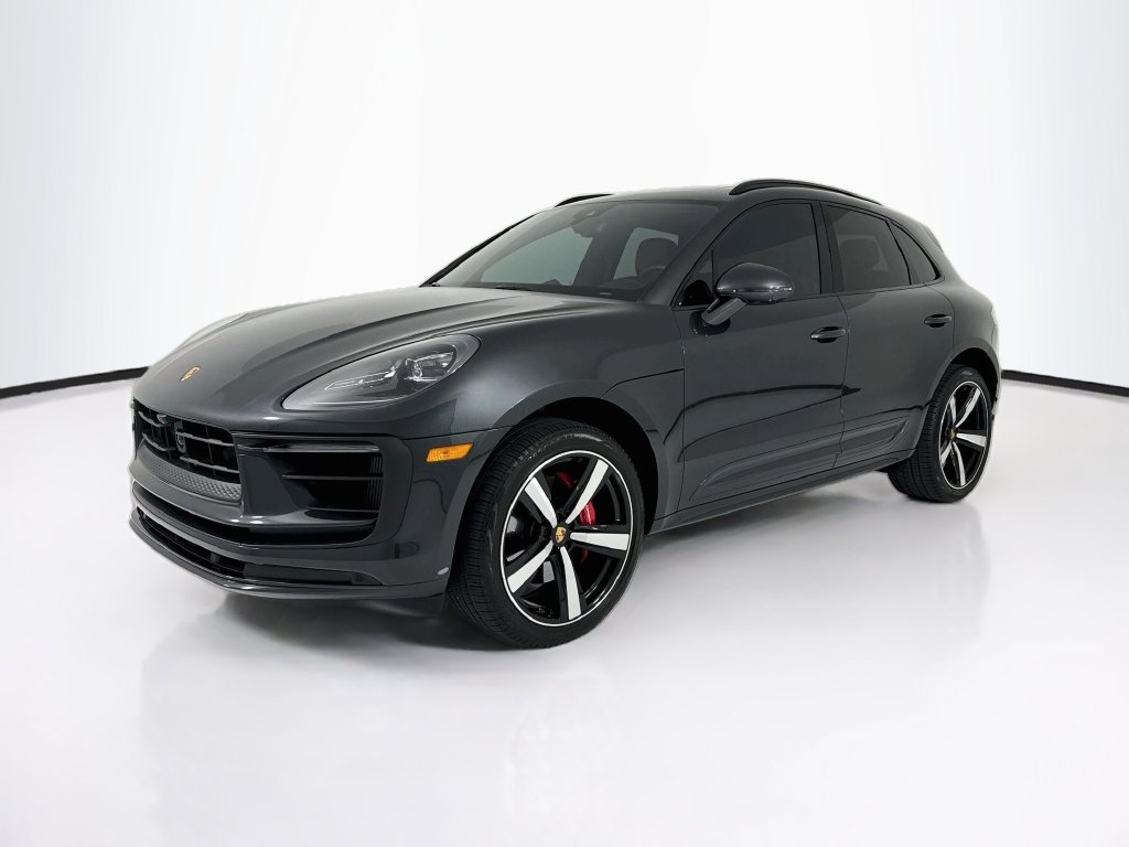 Certified 2026 Porsche Macan S AWD/4WD image 1