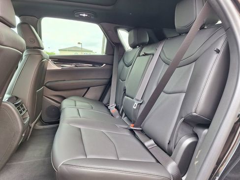 New 2026 Cadillac XT5 Luxury w/ LPO, ONYX Package FWD image 24