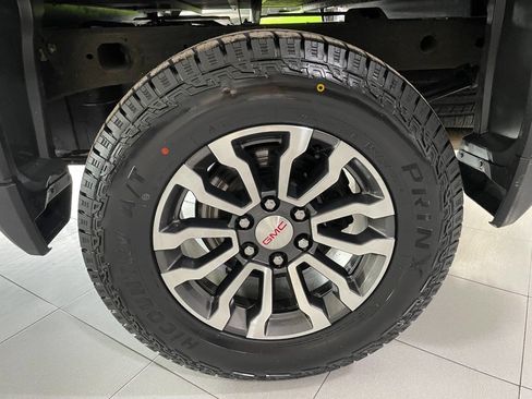 Used 2022 GMC Sierra 1500 AT4 w/ AT4 Premium Package image 12