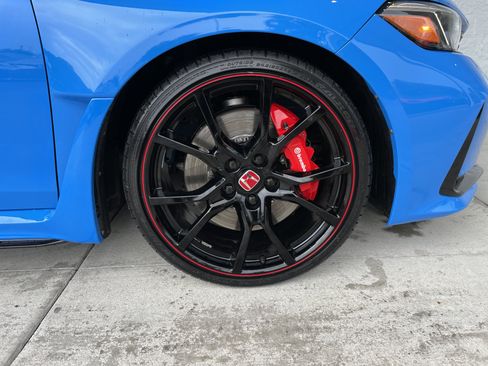 Used 2025 Honda Civic Type R image 12