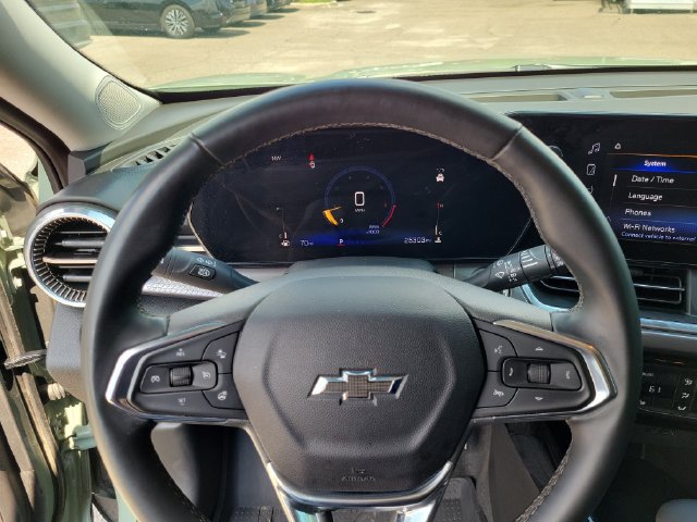 Used 2025 Chevrolet Trax ACTIV FWD image 27